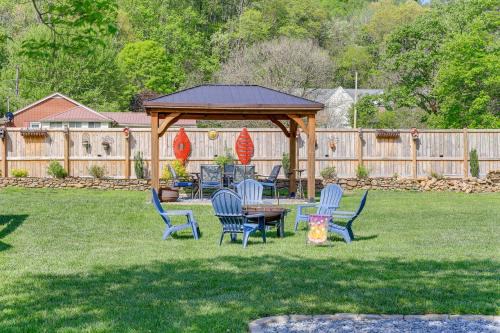 Damascus Casa | Walk to River and Trails Cozy Damascus Cottage!