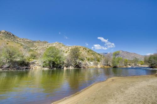 Kernville Apartamento | Walk to Riverfront Beach Kernville Escape