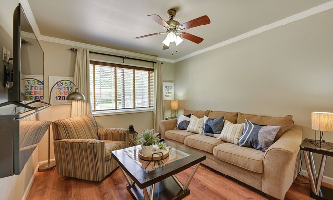 Nacogdoches Condominio | Walk to SFA Campus: Pet-Friendly Nacogdoches Condo