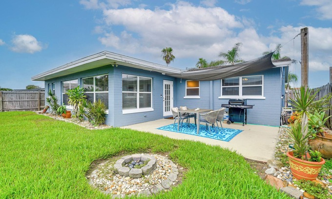 Ormond Beach Plaza Casa | Walk to Shore + Pier: Family Home in Ormond Beach