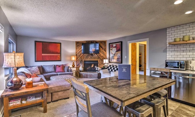 Historic District Apartamento | Walk to Slopes Dtwn Breckenridge Condo on Main St
