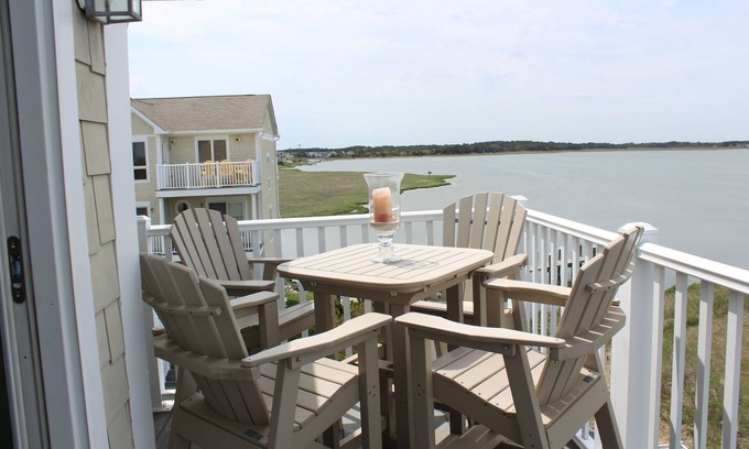 Bethany Beach Casa | Casa de lujo en el norte de Bethany! Hermosa vista a la bahía! A pie de la playa! ¡Piscina!