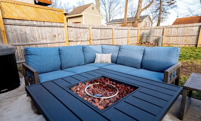Michigan City Casa | Walk to the Beach from Beachy Farmhouse - Lake Michigan & Hot Tub. Pet-Friendly!