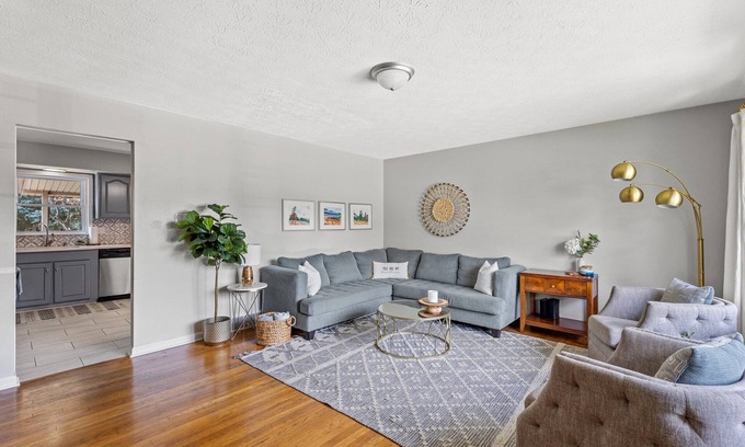 Lexington Casa | Walk to the Summit and minutes from the Lexington Airport and Keenland!