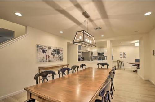 San Marcos Casa | Walk to Tx State 5 beds Firepit Grill