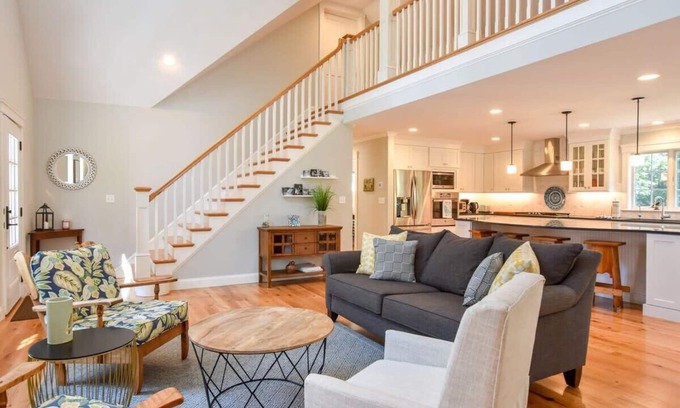 North Eastham Casa | Walk to Water Gorgeous Outdoor Space!
