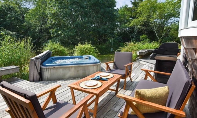 North Eastham Casa | Walk to Water Hot Tub & Game Room!