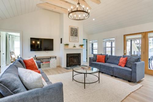 White Lake Casa | Walk to White Lake Family Home with Deck and BBQ