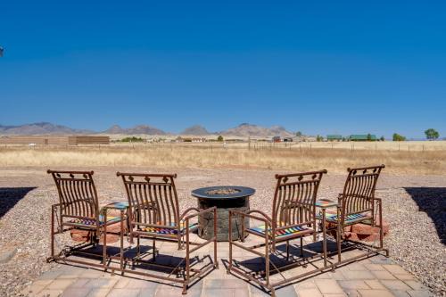 Elgin Casa | Walk to Wineries Elgin Wine Country Retreat!