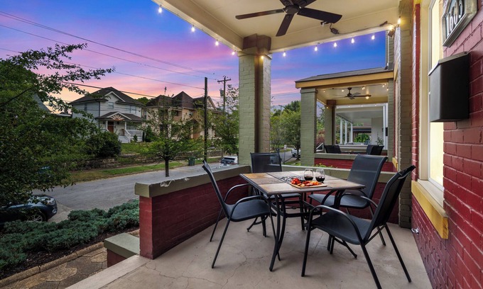 Downtown Chattanooga Casa | Walk & Wander - Choo Choo, Eats, Southside Fun - Entire House