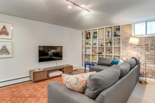 Cheesman Park Apartamento | Walkable Apt with Off-Street Parking in Cheesman!