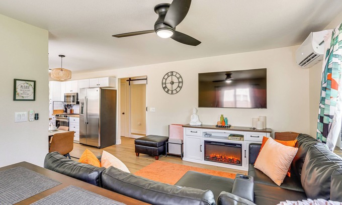 Redding Casa | Walkable & Bright Bungalow in Dtwn Redding!
