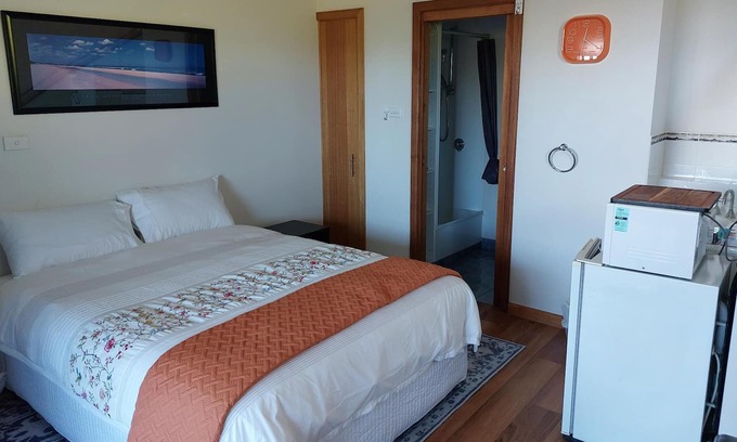 Bellerive Apartamento | Walking Distance Blundstone Arena, Public Transport and Shopping