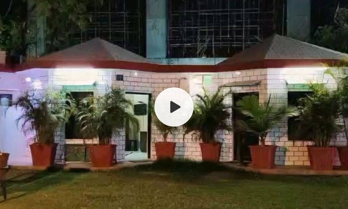 Jaipur District Complejo | Walking distance jaipur international airport terminal2 big garden area room.