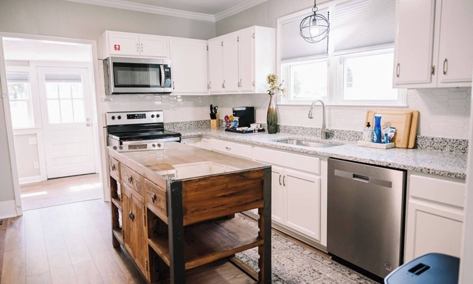 Danville Casa | Walking Distance to Casino