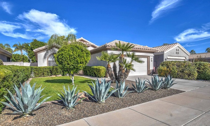 North Scottsdale Casa | Walking distance to Scottsdale sports complex, Barrett Jackson, and Phoenix Open