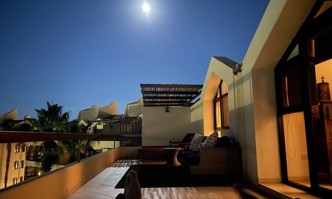 Campo de Golf Fonatur Condominio | Walking to Beach and Downtown San Jose.