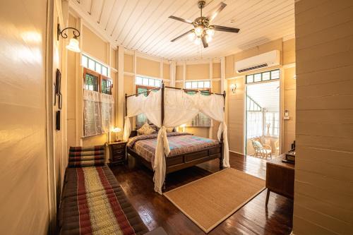Bang Khun Phrom Casa | Wallaya Heritage Stay