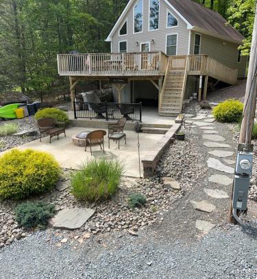 Greentown Casa | Wallenpaupack Lake house
