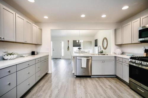 Sumter County Casa | Walmer - Moultrie Creek 3-2 Cottage Home- Villagepeople