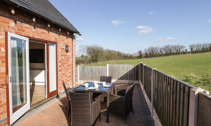Ardens Grafton Cabaña | WALNUT COTTAGE, family friendly, with a garden in Welford-On-Avon