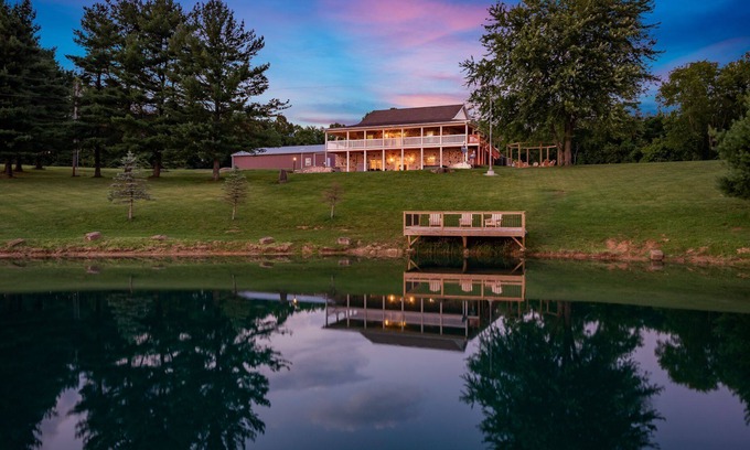Logan Cabina | Walnut Ridge Retreat | Pickleball | Pond | Pool