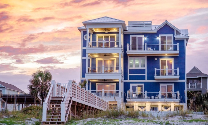 Surfside Beach Casa | Wander Surfside Beach 8 Bedrooms Oceanfront
