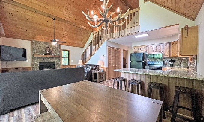Robbinsville Casa | Wandering Woods- Robbinsville NC