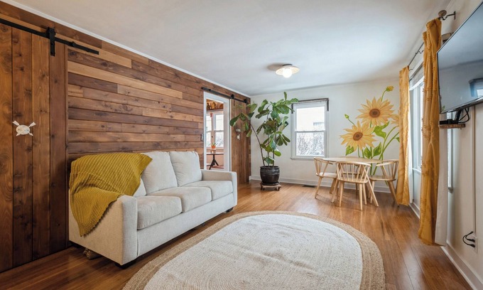 Evanston Cabaña | Wanderlust Cottage