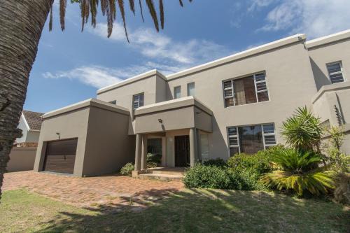 Summerstrand Casa | Wanderlust Whiskaway