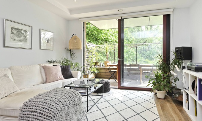Earlsfield Apartamento | Wandle Waters, by Veeve