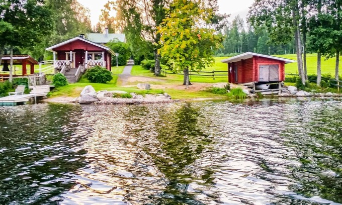 Kuortti Casa | Wanha karminranta by Interhome