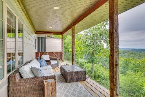 Mindoro Casa | Wanlass House Elevated Retreat Near La Crosse!