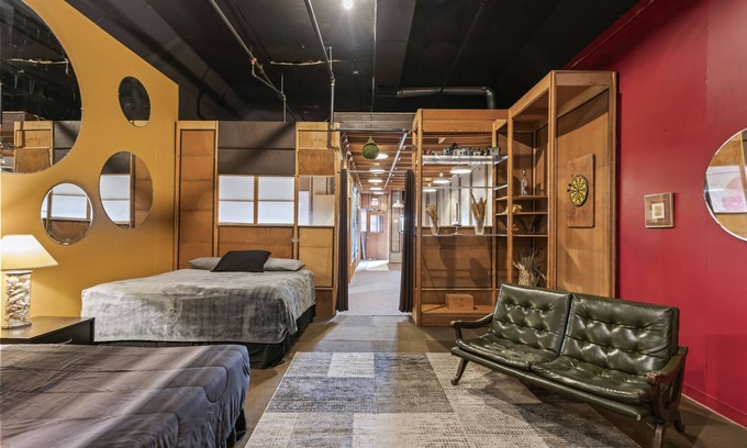 Downtown St. Louis Apartamento | Warehouse Artist Loft - Best Location Downtown St. Louis - Sleeps 2-10