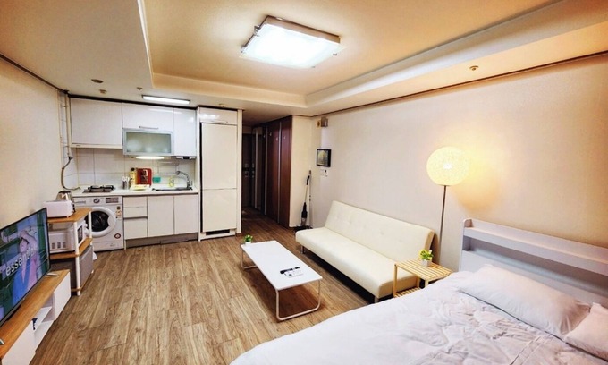 Yeoksam Apartamento | "Warm and cozy rooms locatead in Gangnam- Suitable for relaxation and travel!"