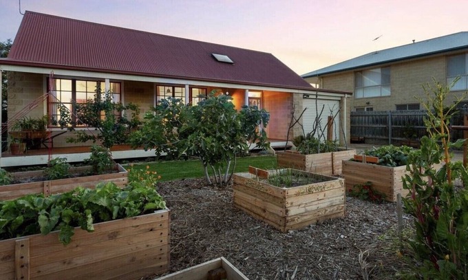 Hastings Casa | Warrangine Bay view retreat is a real jewel of the Mornington Peninsula.