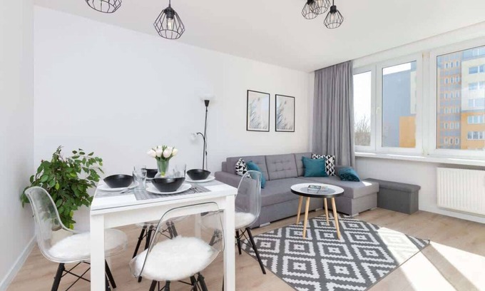 Dziaki Lesne Apartamento | Warszawska 15 | Bright Apartment | For 4 Persons