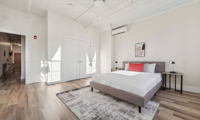 Albany Apartamento | Washington Lofts 304 Spacious 1 Bedroom 1 Bath