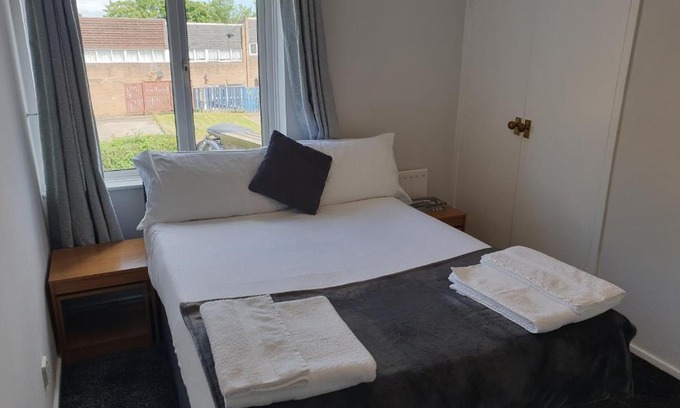 Washington Casa | Washington's Diamond 3 Bedroom House Sleeps 6Guest