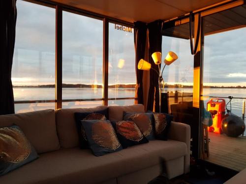 Werder Apartamento | Wasserapartment Cityport - Schwimmende Ferienwohnung