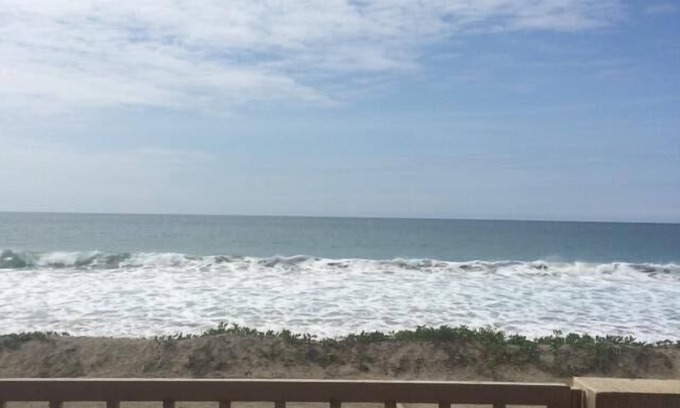 San Mateo Condominio | Mira y escuchar las olas DE MAR HERMOSO APARTAMENTO FRENTE AL MAR