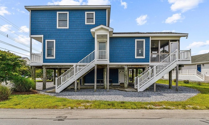 South Bethany Casa | Water Front Bethany Beach Retreat: 2 Master Suites, Open Deck, On Canal!