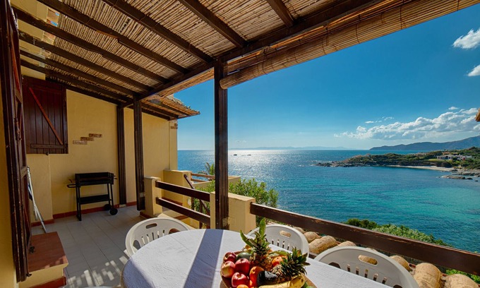 San Stefano Casa | Cerdeña, Villasimius, pequeña villa frente al mar en la exclusiva bahía de Cala Caterina