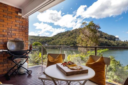 Horsfield Bay Casa | Water-Front Wonder Near Woy Woy