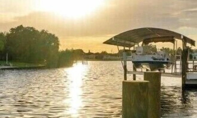 Port Charlotte Casa | Water property , canal access to the harbor and kayaking