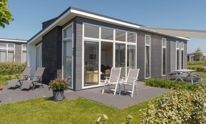 Wemeldinge Casa | Water Resort Oosterschelde - huisnr. 47A by Interhome