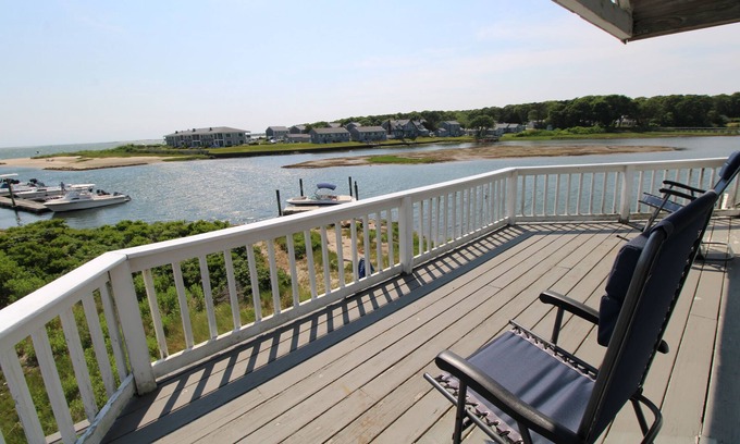 West Yarmouth Casa | Water View Home With Direct Beach Access (2356)