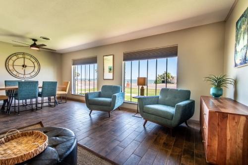 Bay Area Casa | Water View Ocean Drive Retreat Awaits