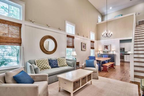 Cottage District Casa | Watercolor - 35 Lyonia