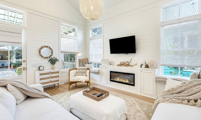Watercolor Casa | WaterColor, Beach View, Pool, Close to Seaside and Beach Club
